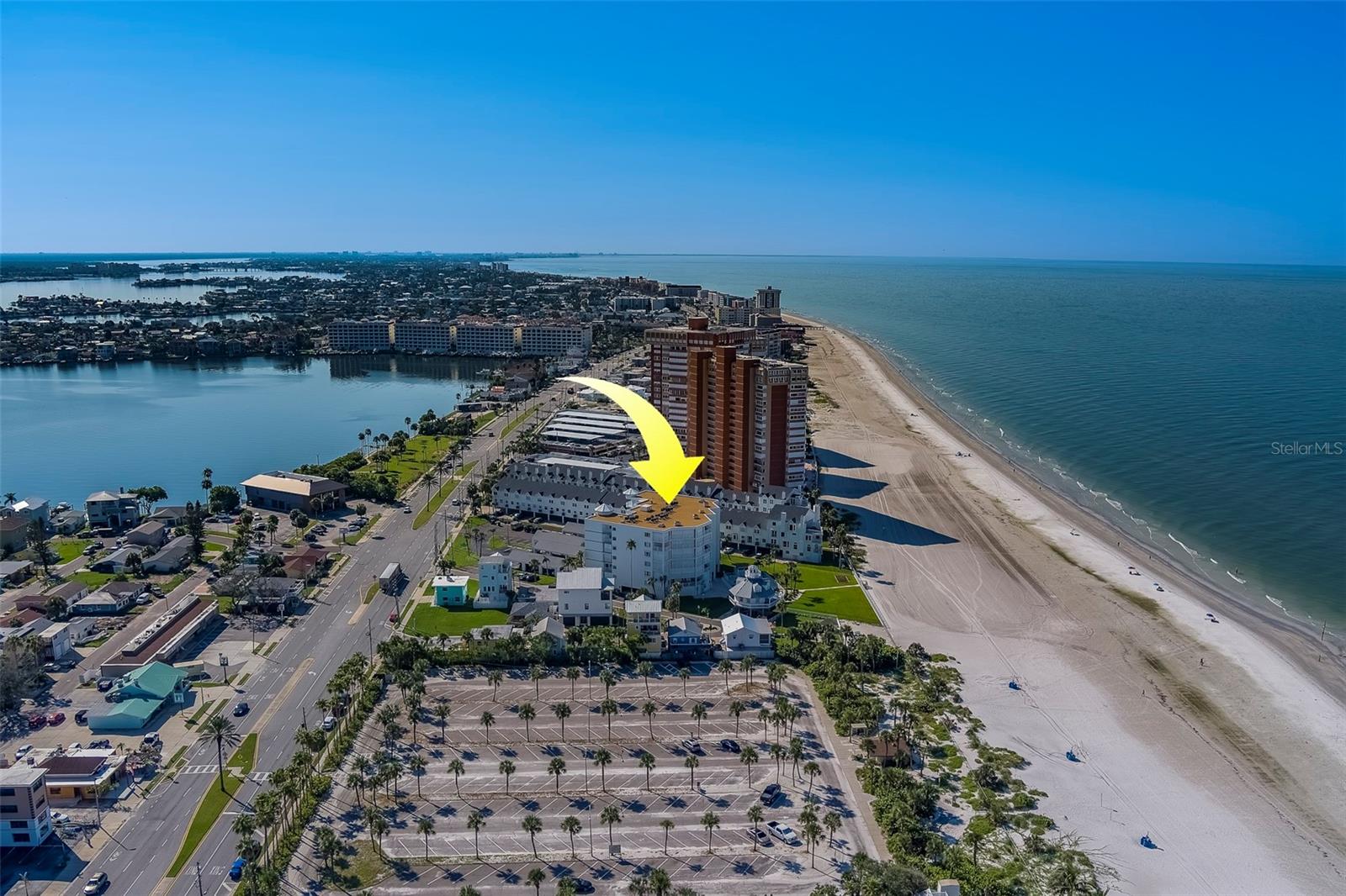 Image 48 of 63 For 17980 Gulf Boulevard 402