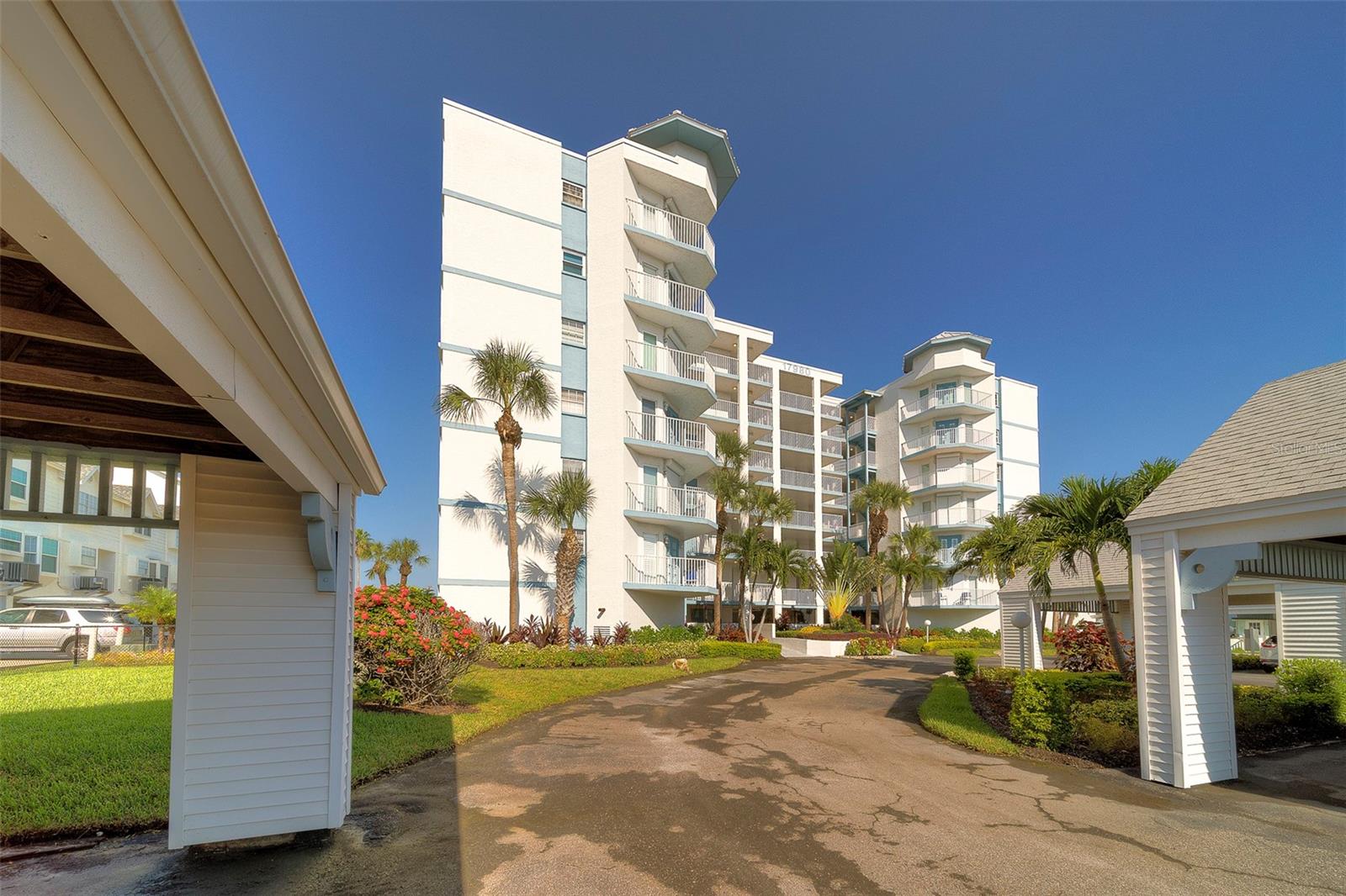 Image 54 of 63 For 17980 Gulf Boulevard 402