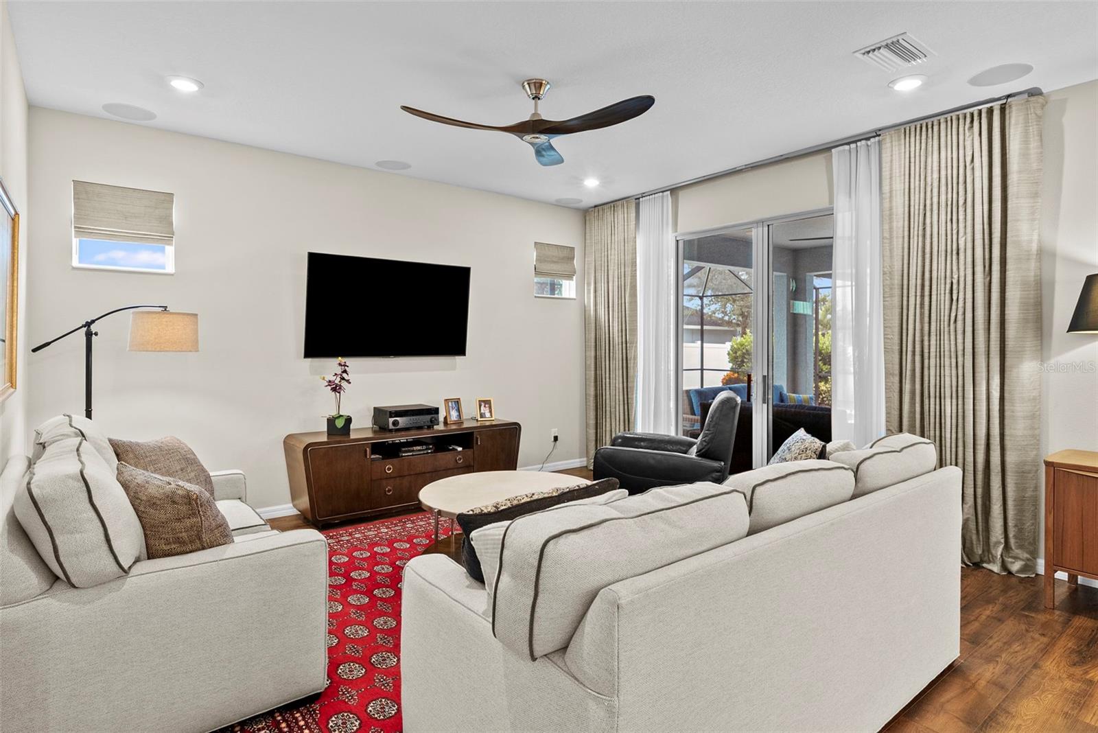 Image 11 of 71 For 14948 Renaissance Avenue