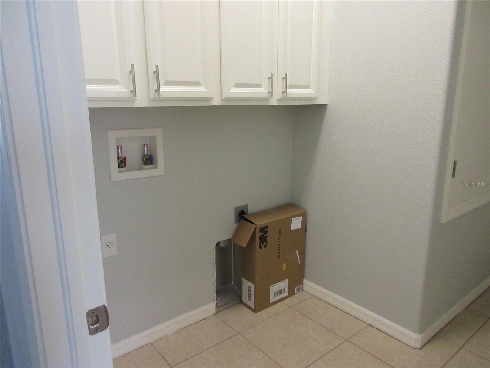 Image 16 of 20 For 13033 Avalon Crest Court