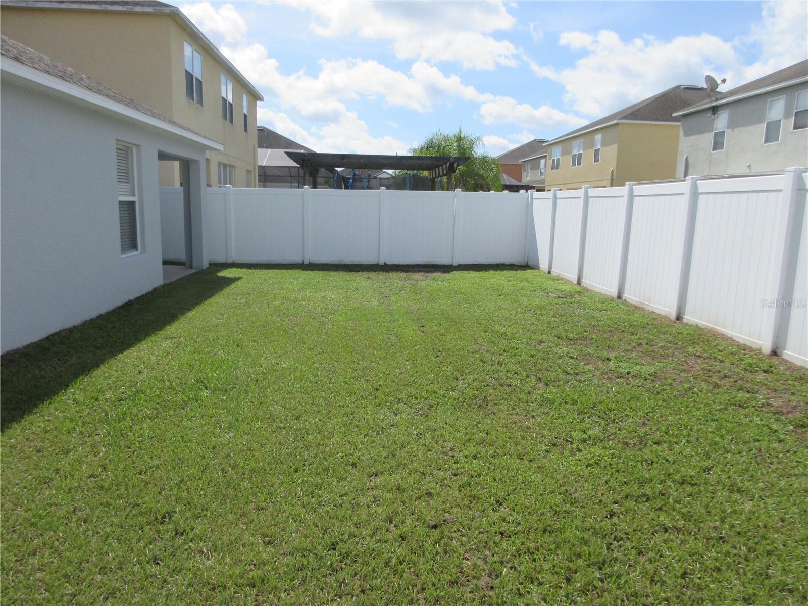 Image 19 of 20 For 13033 Avalon Crest Court
