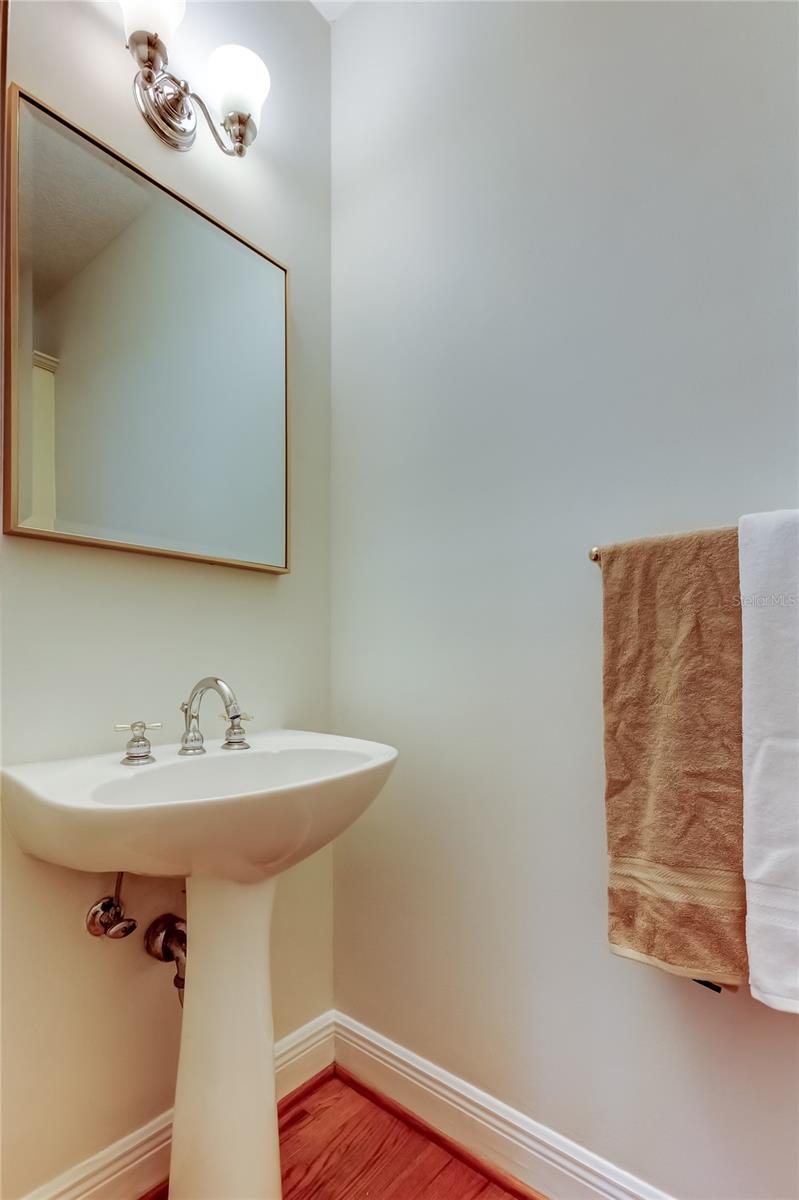 Image 10 of 63 For 2920 El Prado Boulevard 13