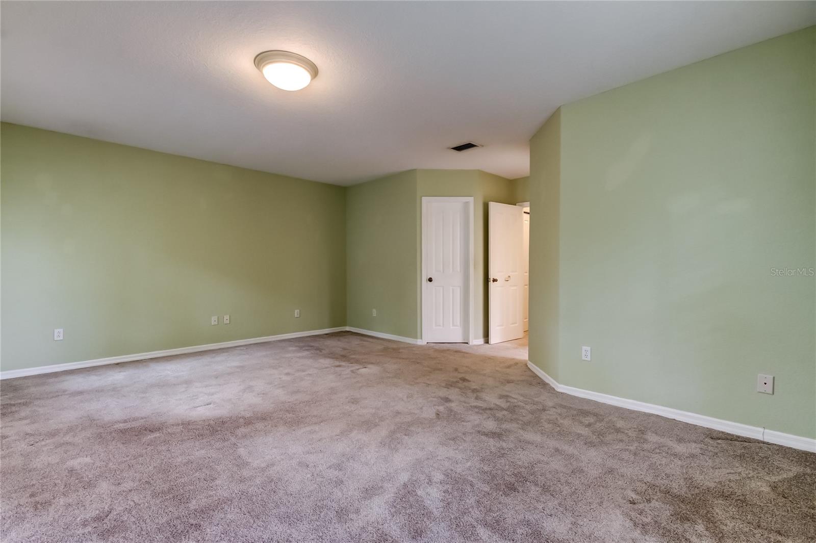 Image 45 of 63 For 2920 El Prado Boulevard 13