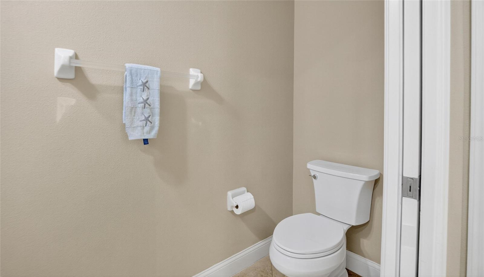 Image 13 of 72 For 27202 Sora Boulevard