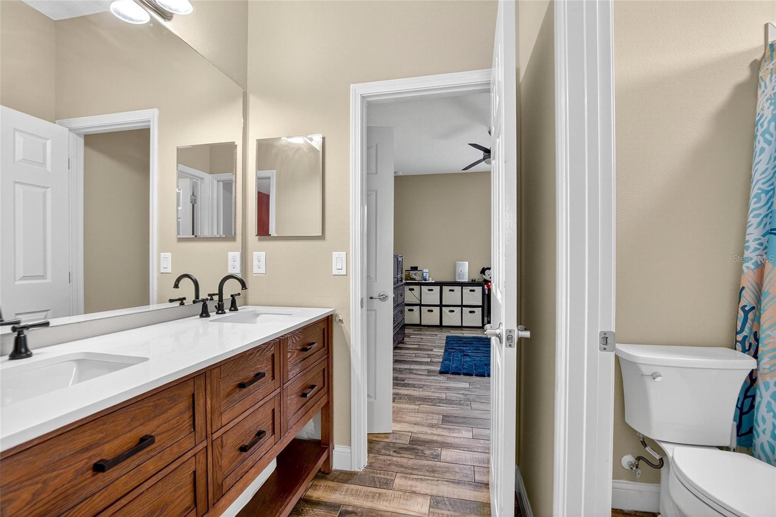 Image 44 of 72 For 27202 Sora Boulevard