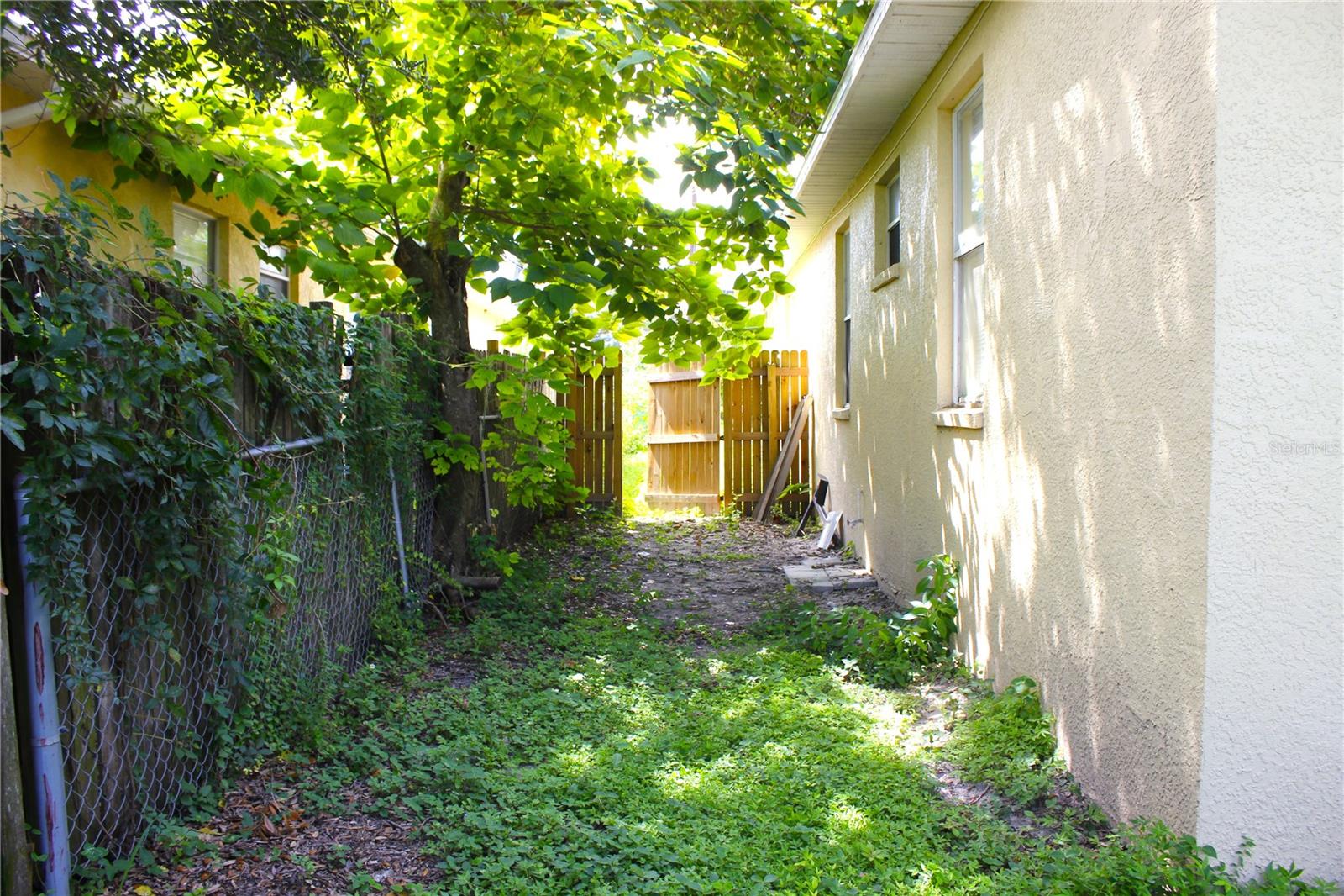 Image 31 of 34 For 2704 19th Avenue