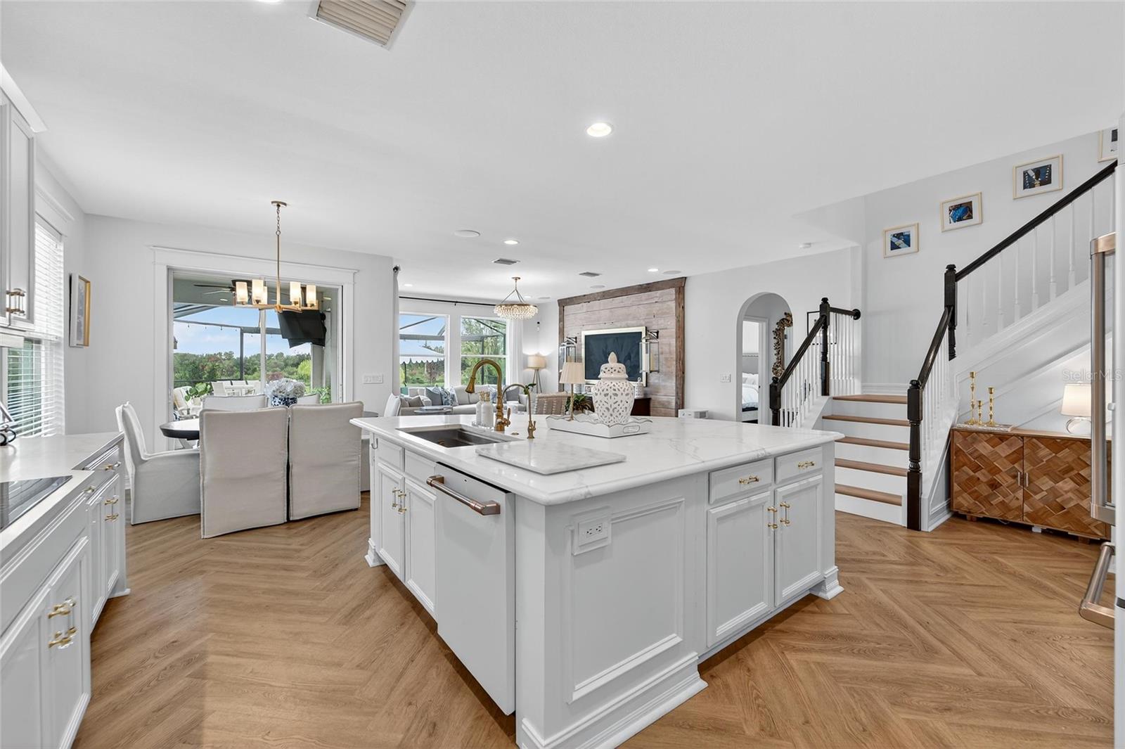 Image 14 of 99 For 4518 Esperanza Court