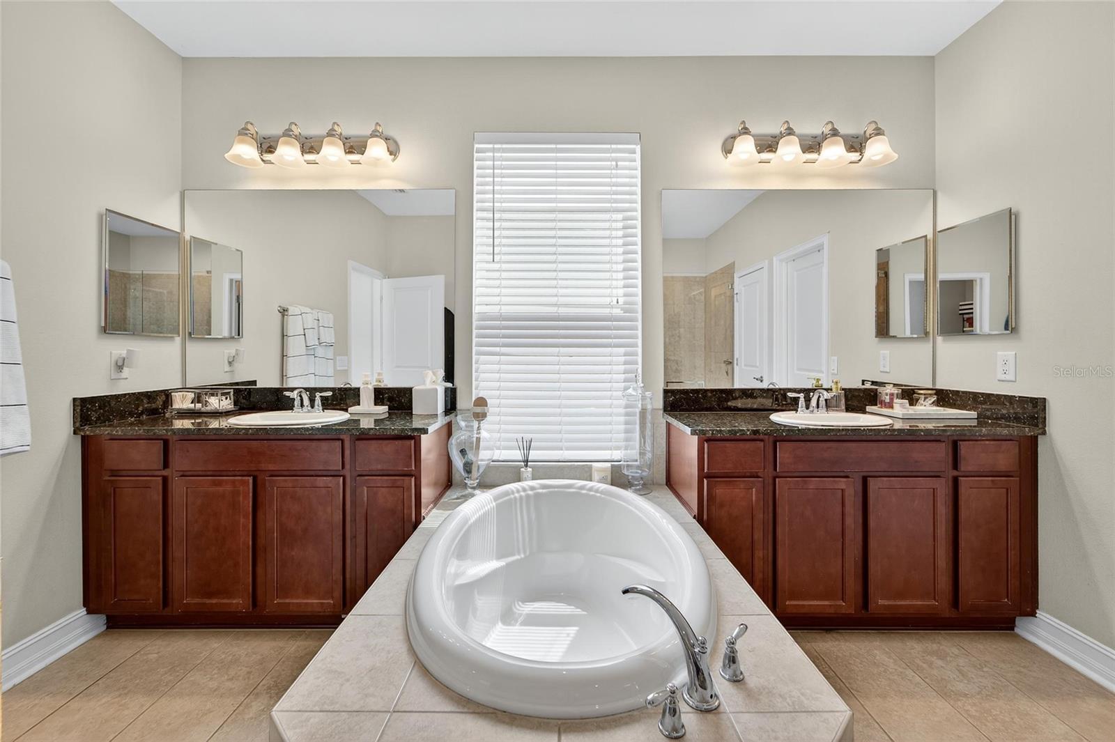 Image 40 of 99 For 4518 Esperanza Court