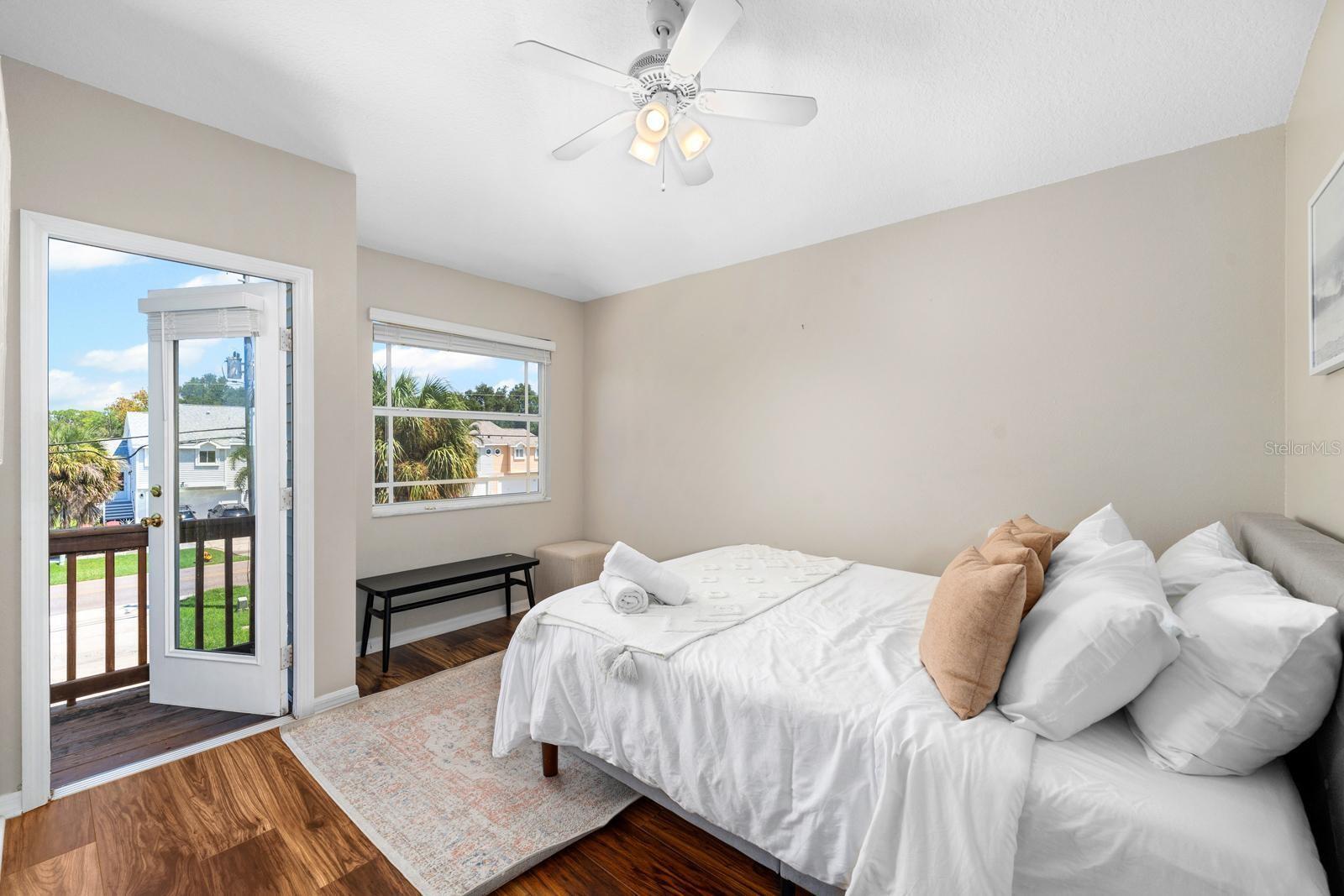 Image 18 of 47 For 506 Oceanview Avenue