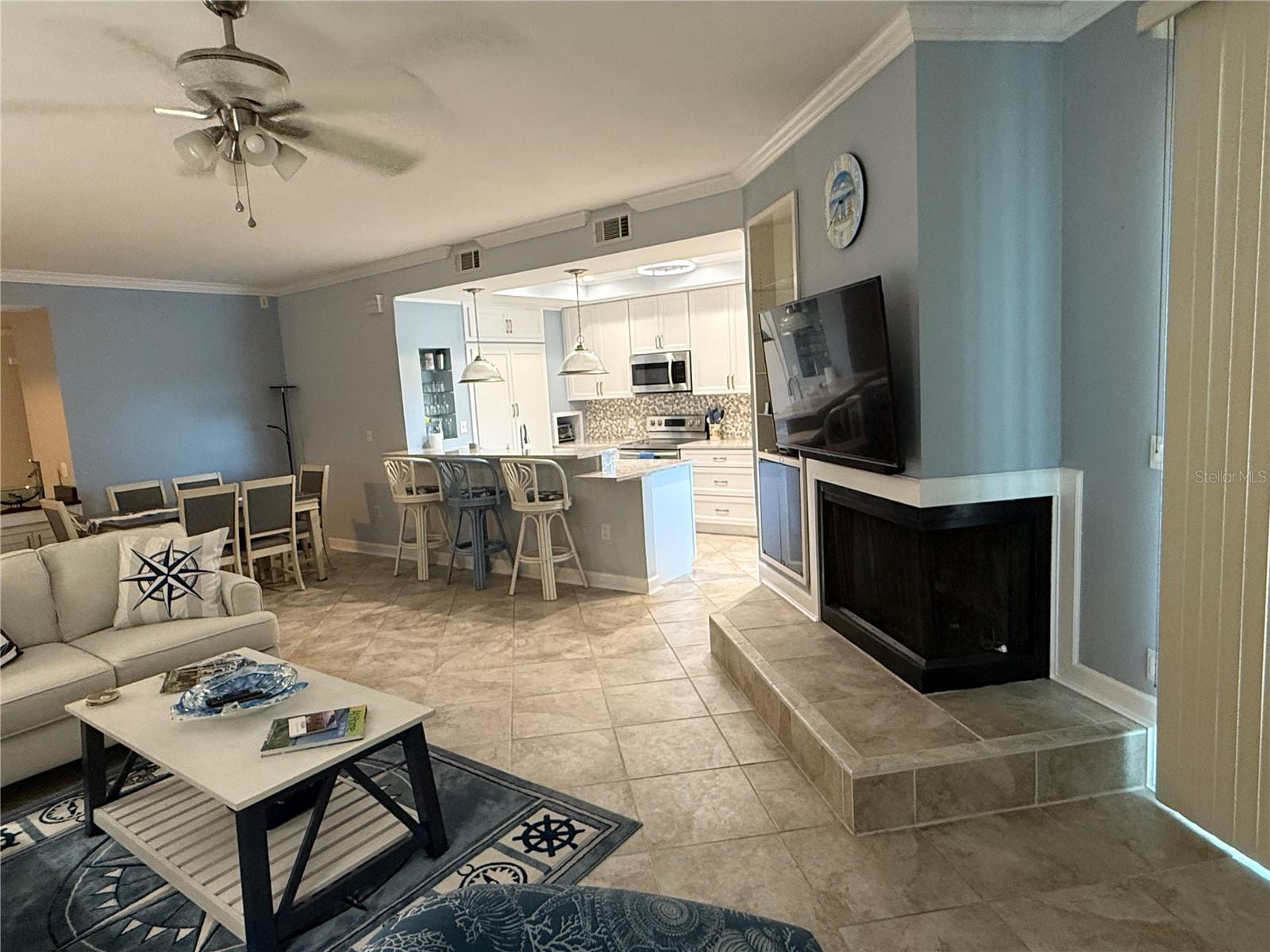 Image 12 of 22 For 910 Pinellas Bayway S 103