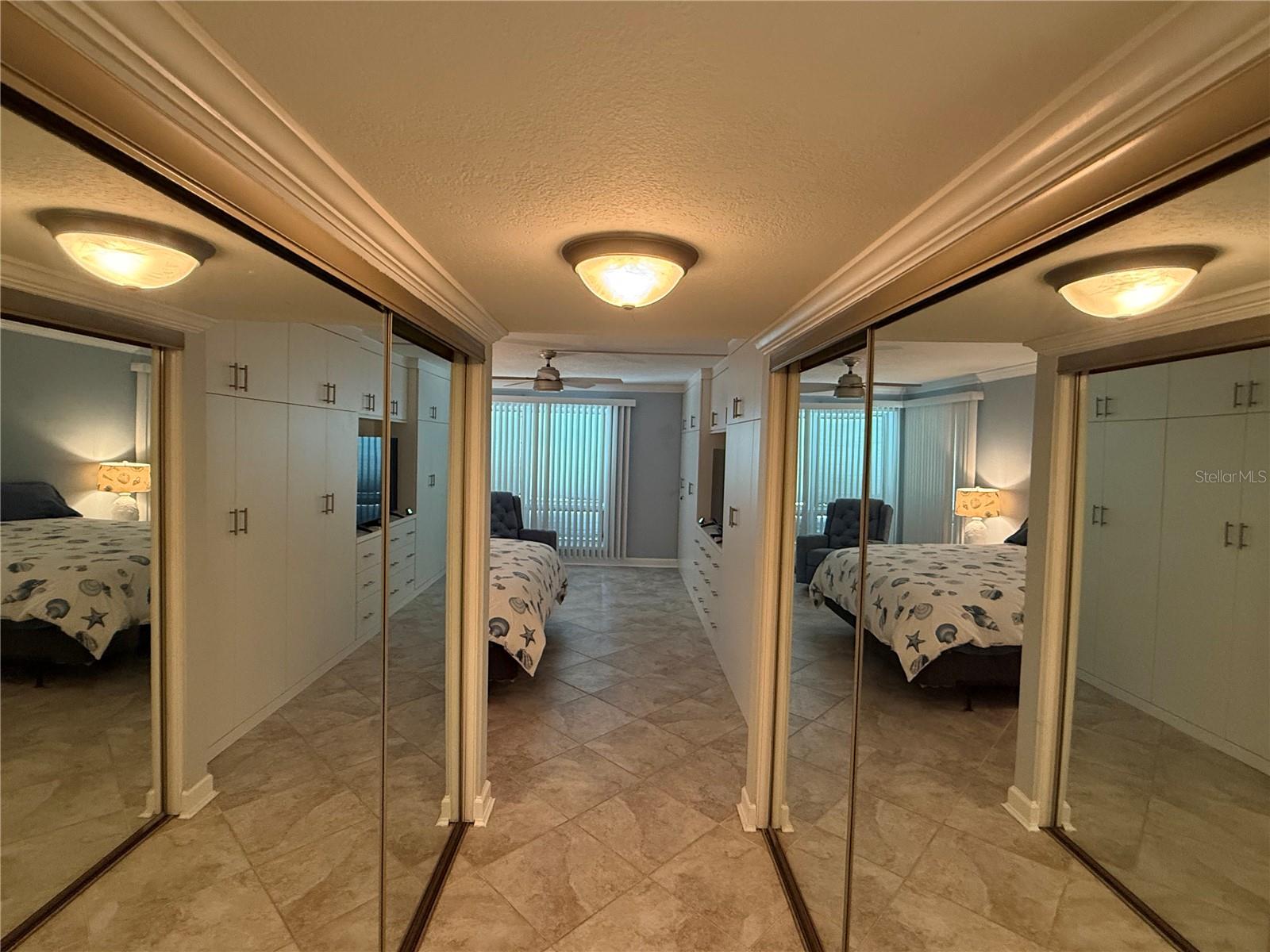 Image 18 of 22 For 910 Pinellas Bayway S 103