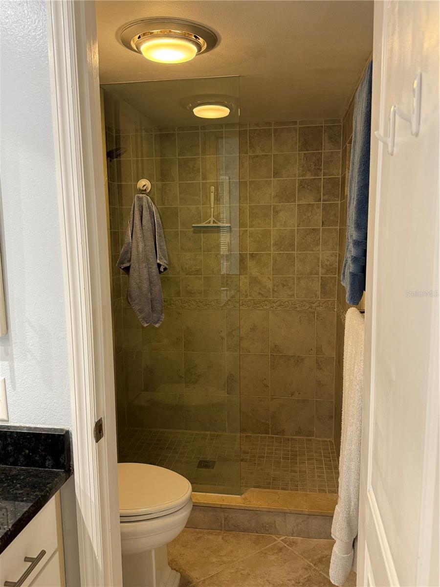 Image 21 of 22 For 910 Pinellas Bayway S 103