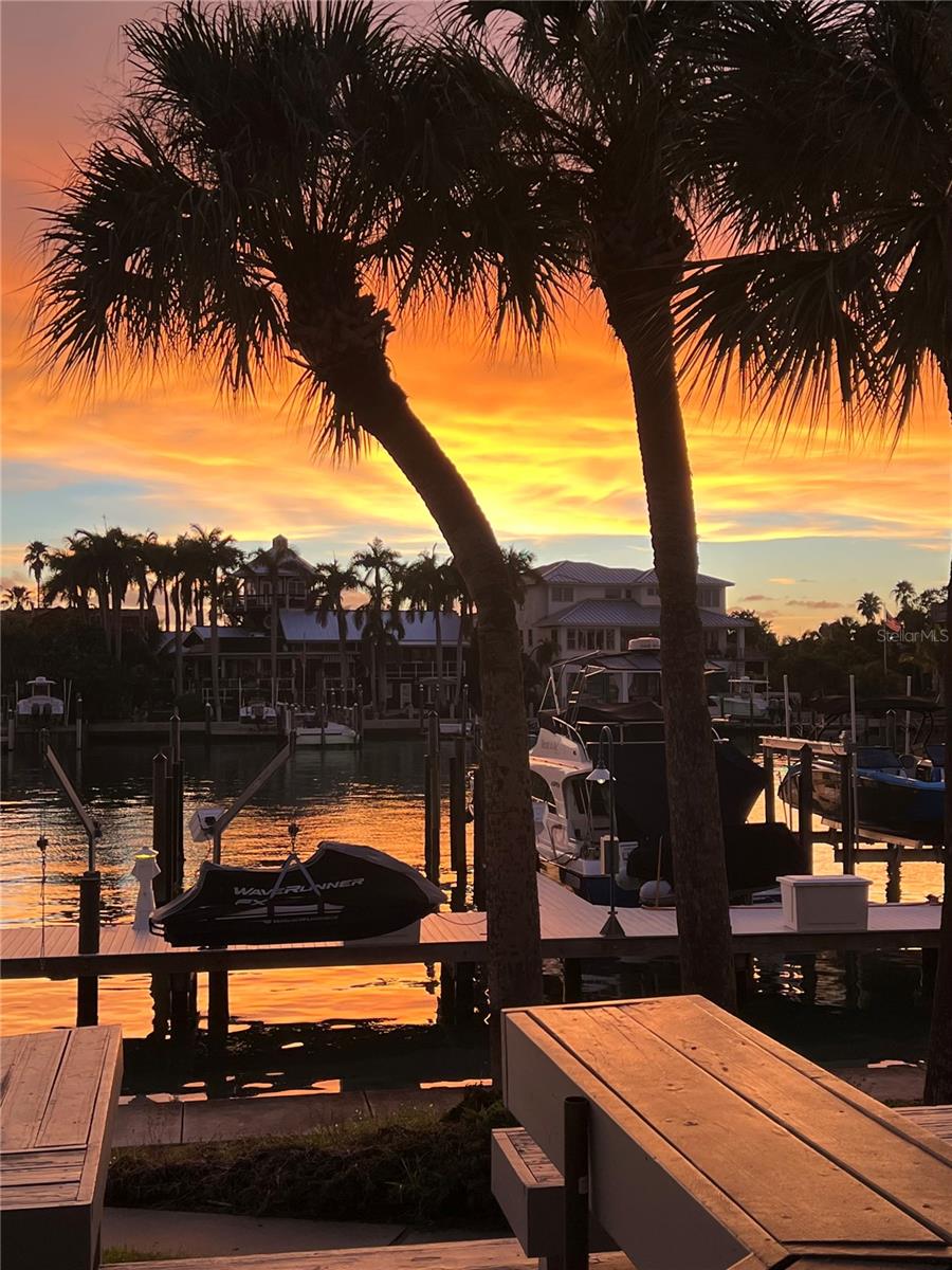 Image 4 of 22 For 910 Pinellas Bayway S 103