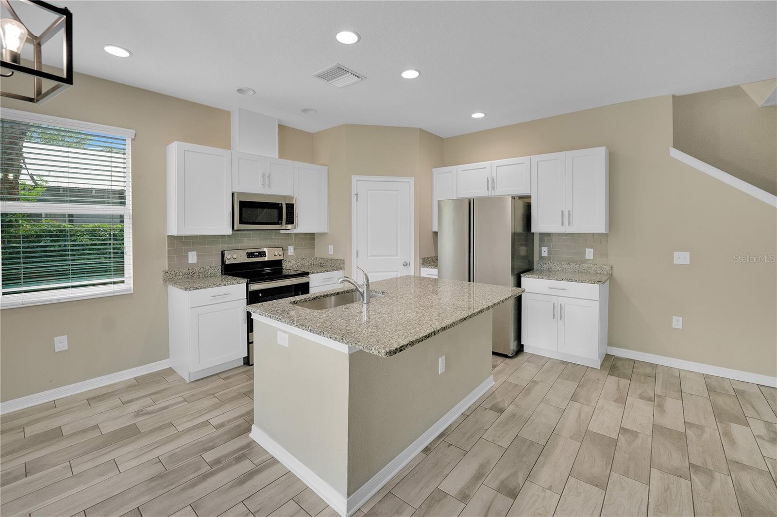 Image 10 of 41 For 2612 26th Avenue