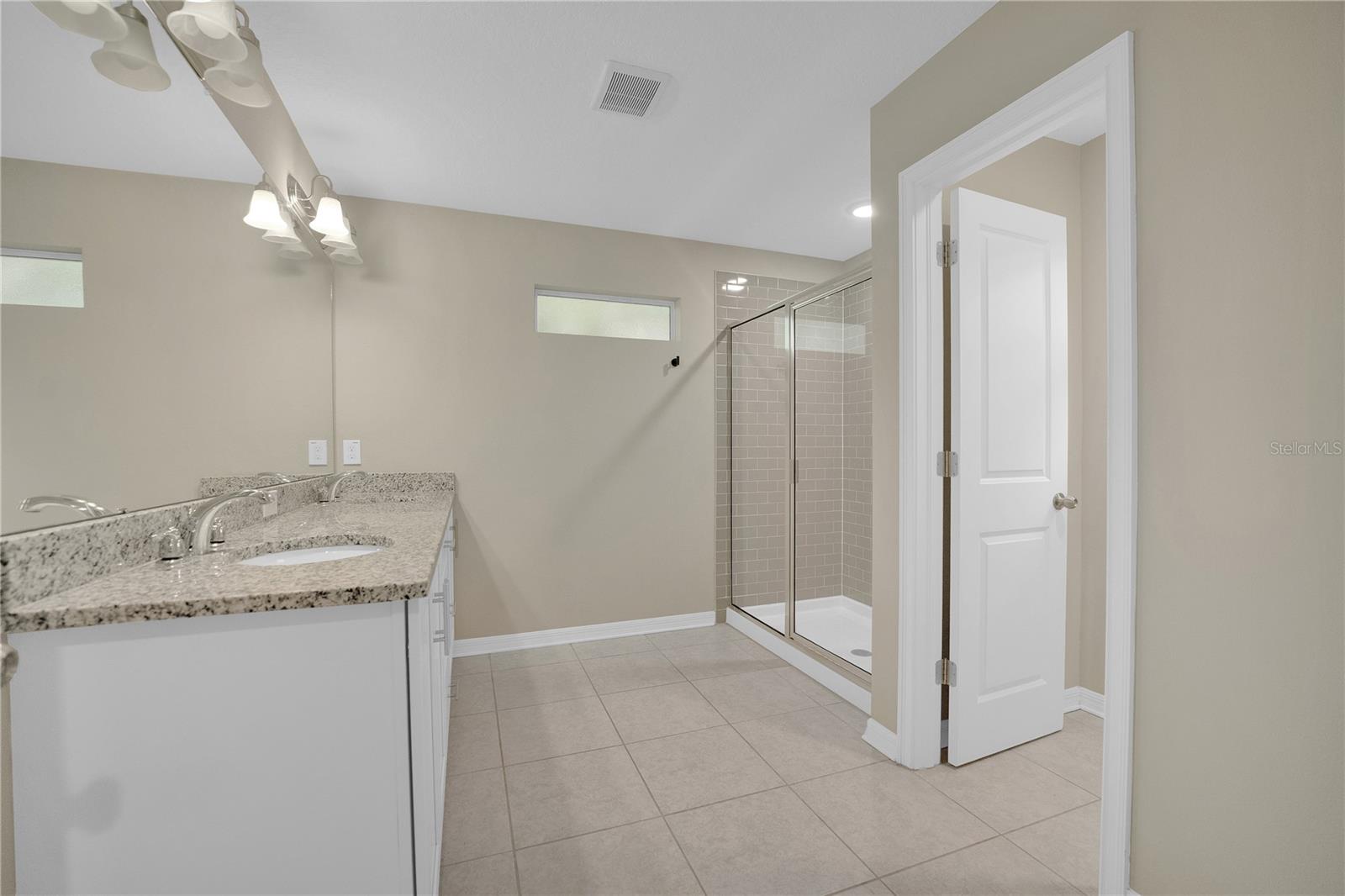 Image 22 of 41 For 2612 26th Avenue