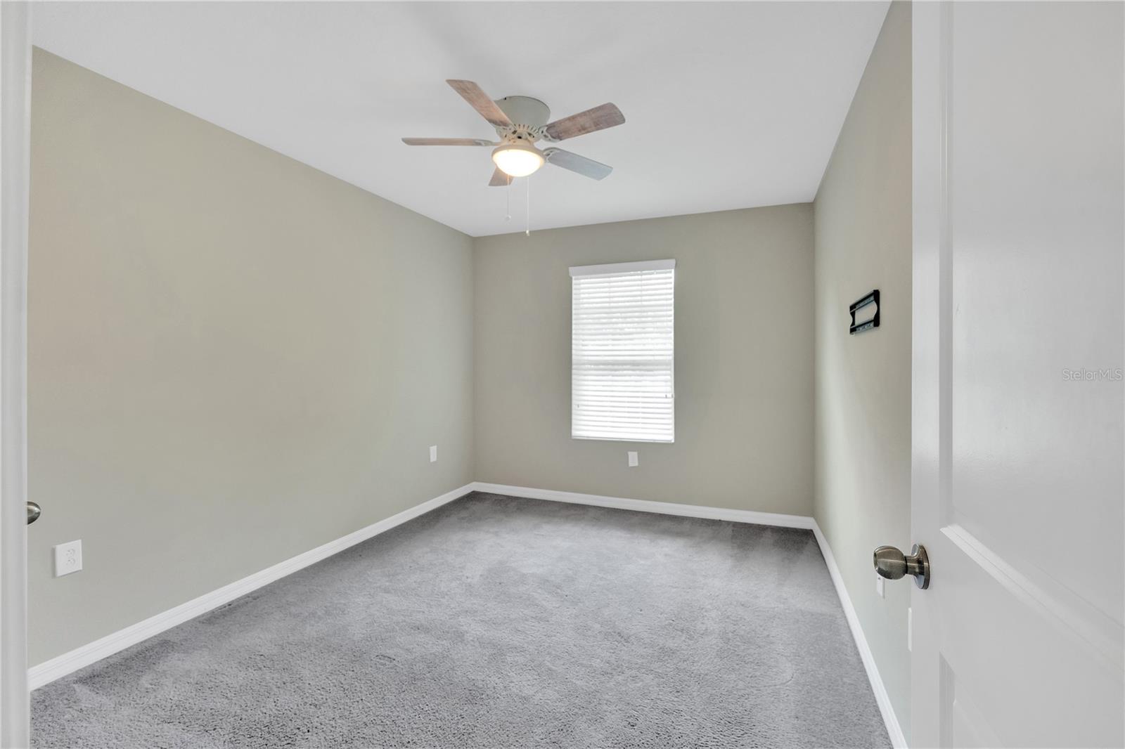 Image 29 of 41 For 2612 26th Avenue