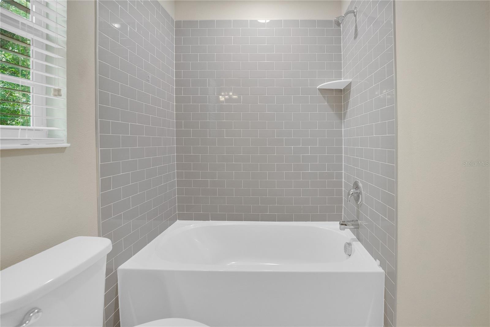 Image 32 of 41 For 2612 26th Avenue