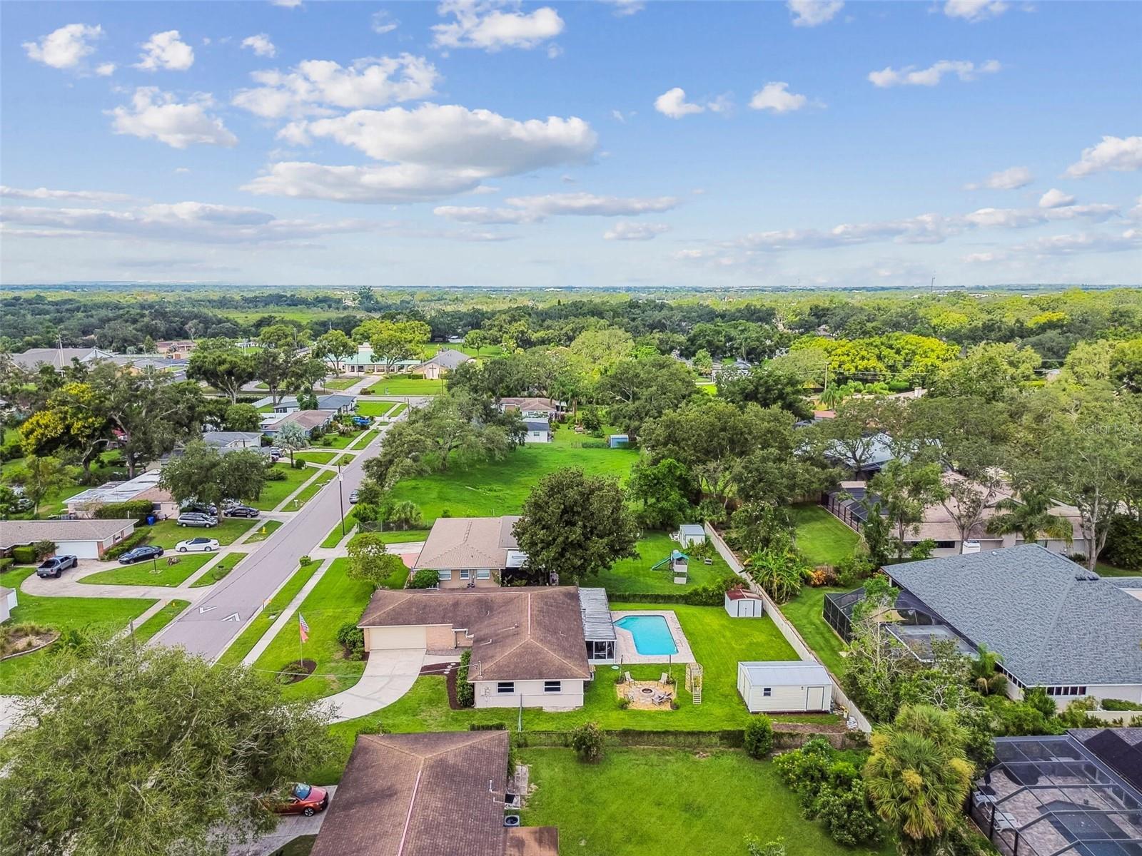 Listing photo id 29 for 112 Julie Lane
