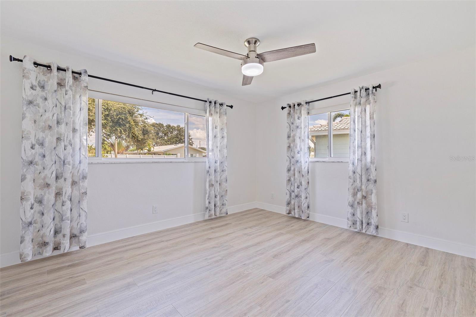 Image 12 of 41 For 5628 Williams Boulevard