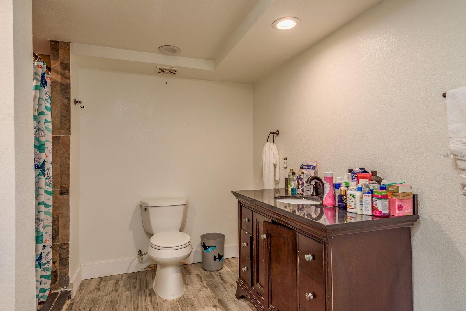 Image 15 of 34 For 2102 Ivy Street
