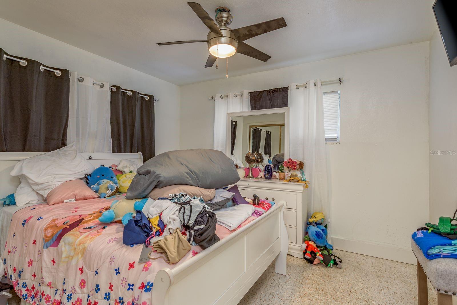 Image 18 of 34 For 2102 Ivy Street
