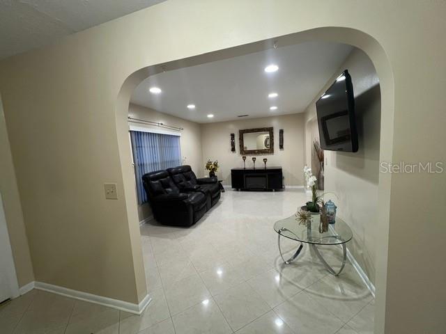 Image 21 of 34 For 14216 Briarthorn Drive