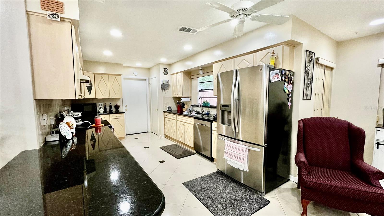 Image 8 of 34 For 14216 Briarthorn Drive