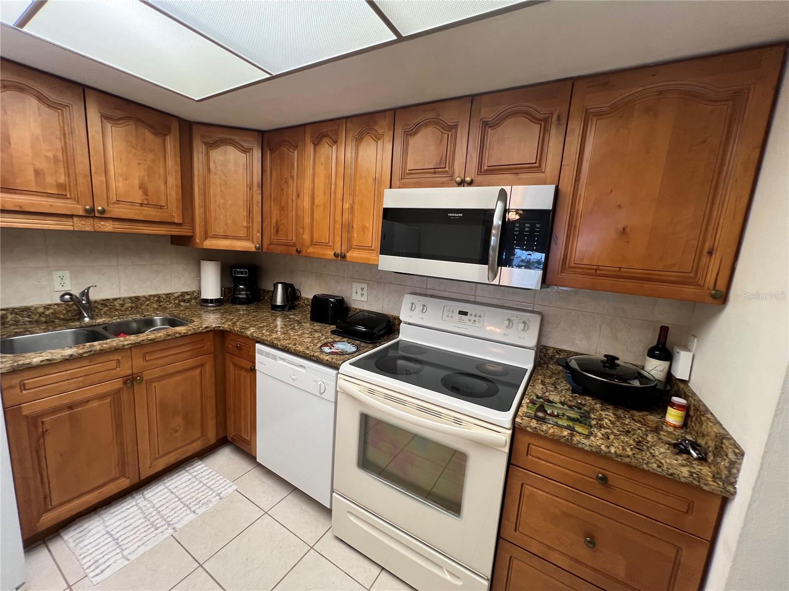 Image 15 of 30 For 4900 Brittany Drive S 305