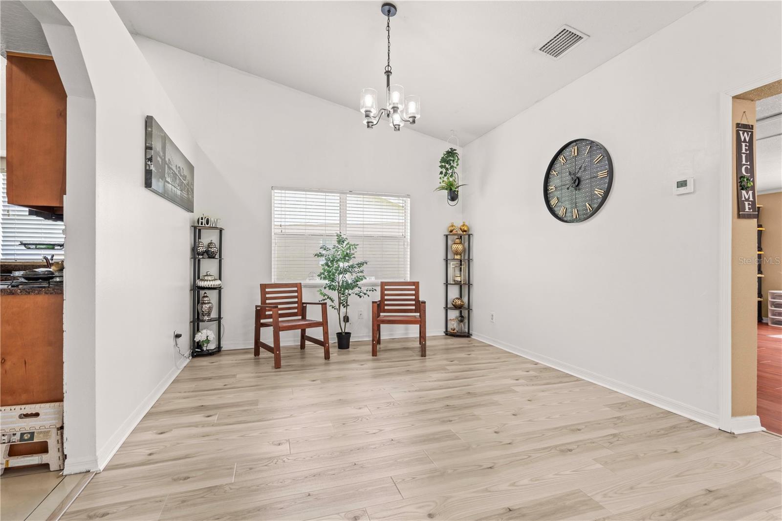 Image 10 of 46 For 2108 Ridgemore Drive