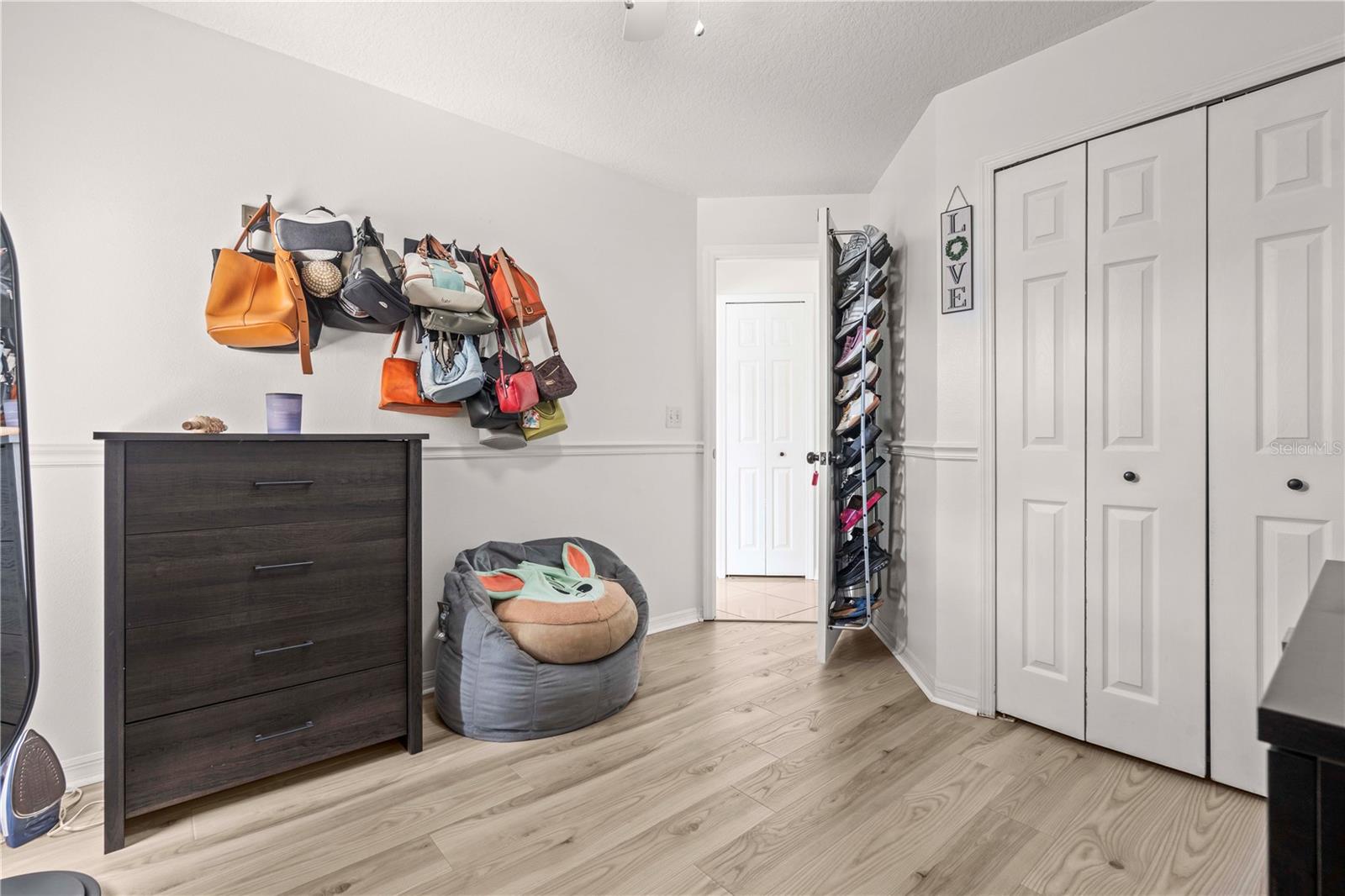 Image 17 of 46 For 2108 Ridgemore Drive
