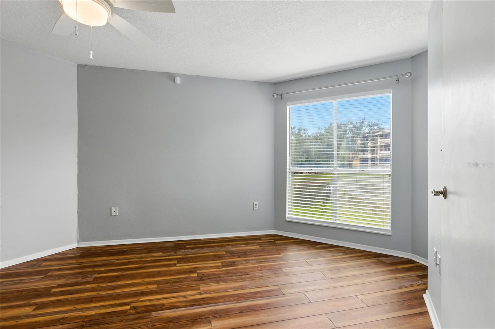 Image 24 of 62 For 115 112th Avenue Ne 1016