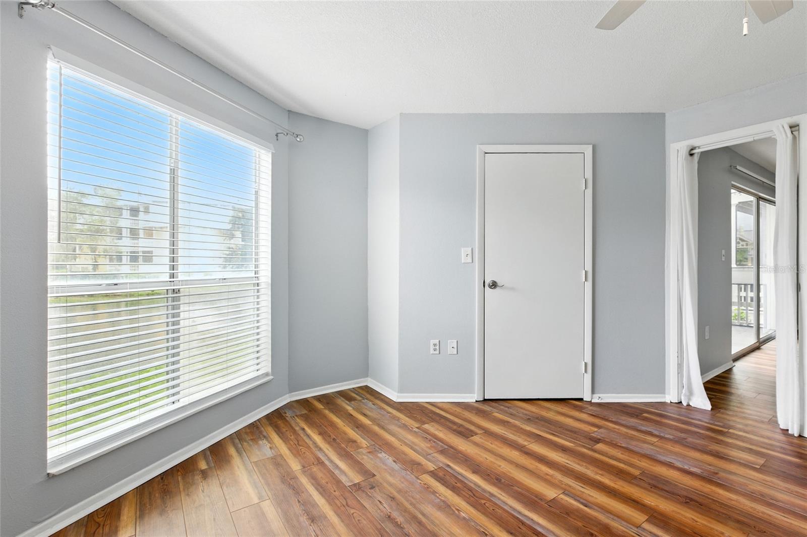 Image 25 of 62 For 115 112th Avenue Ne 1016