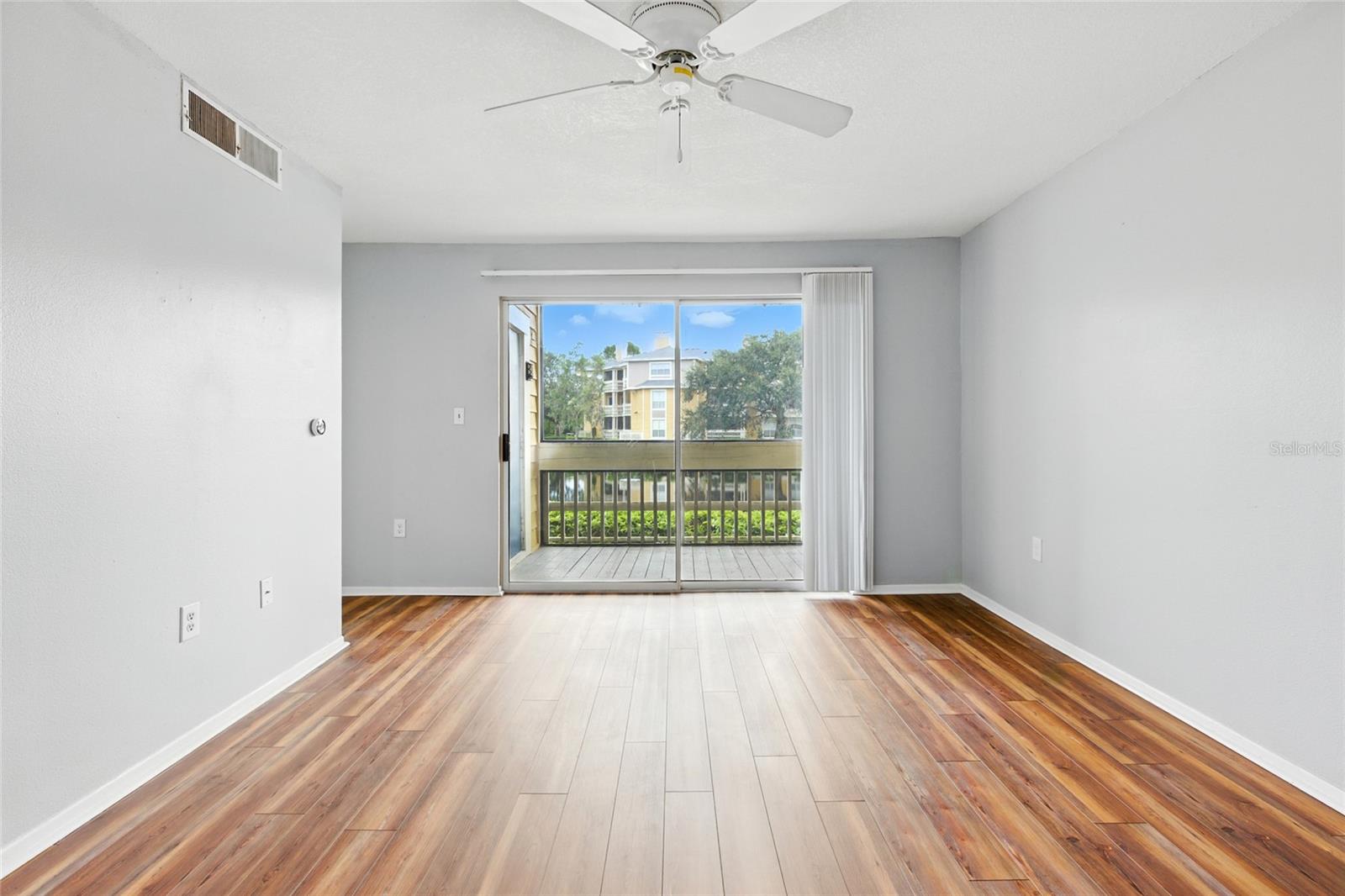 Image 6 of 62 For 115 112th Avenue Ne 1016