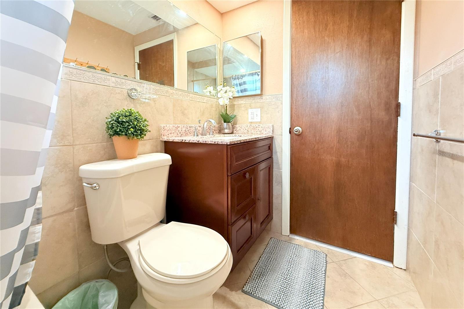 Image 36 of 49 For 4125 Riverwood Drive