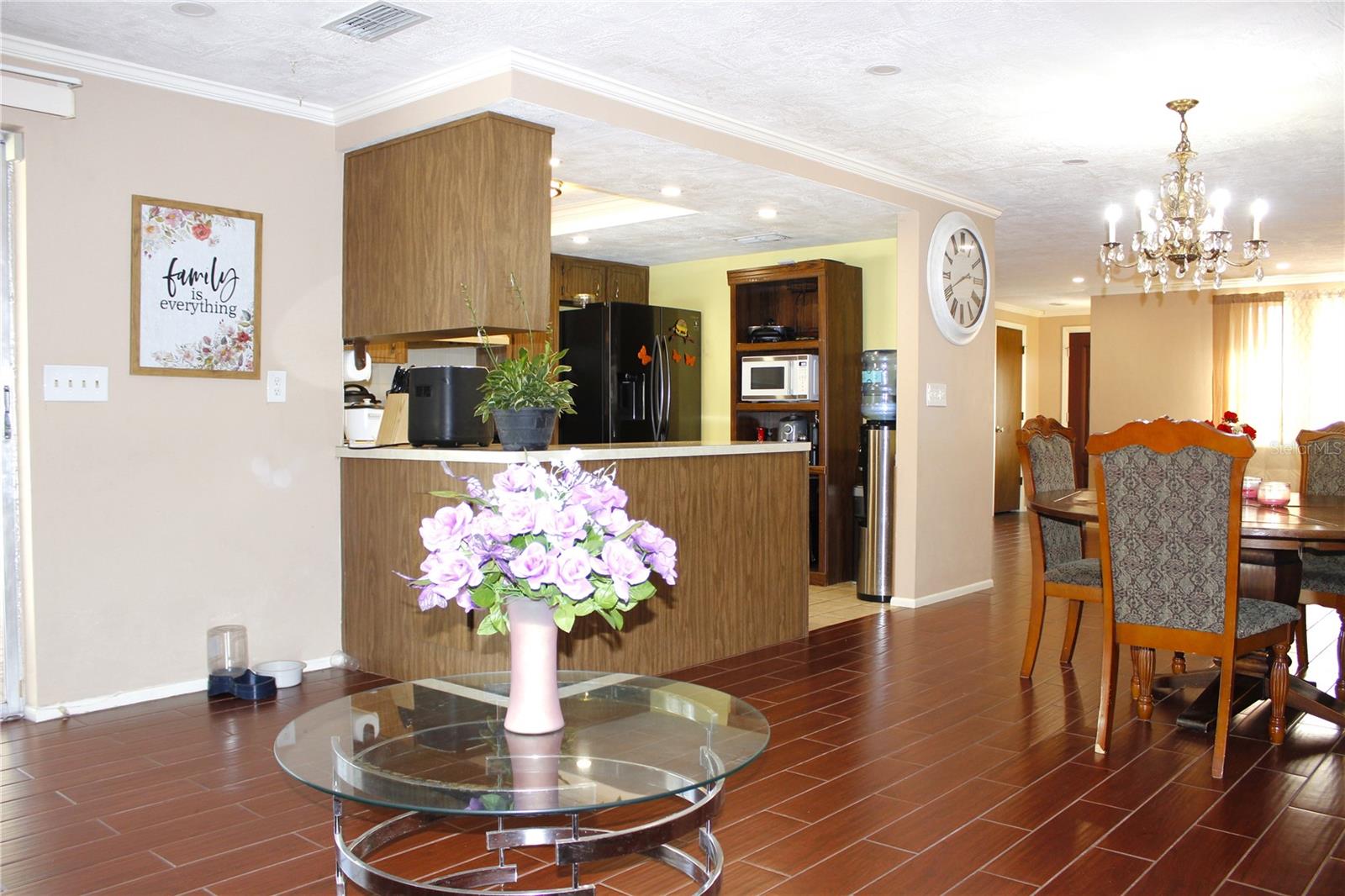 Image 6 of 49 For 4125 Riverwood Drive
