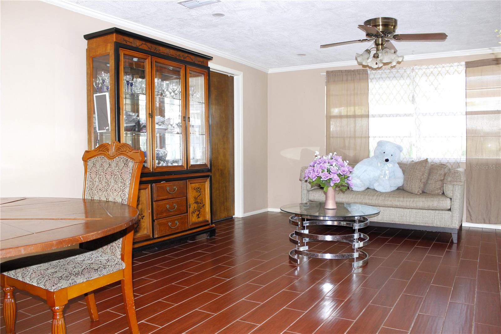 Image 8 of 49 For 4125 Riverwood Drive