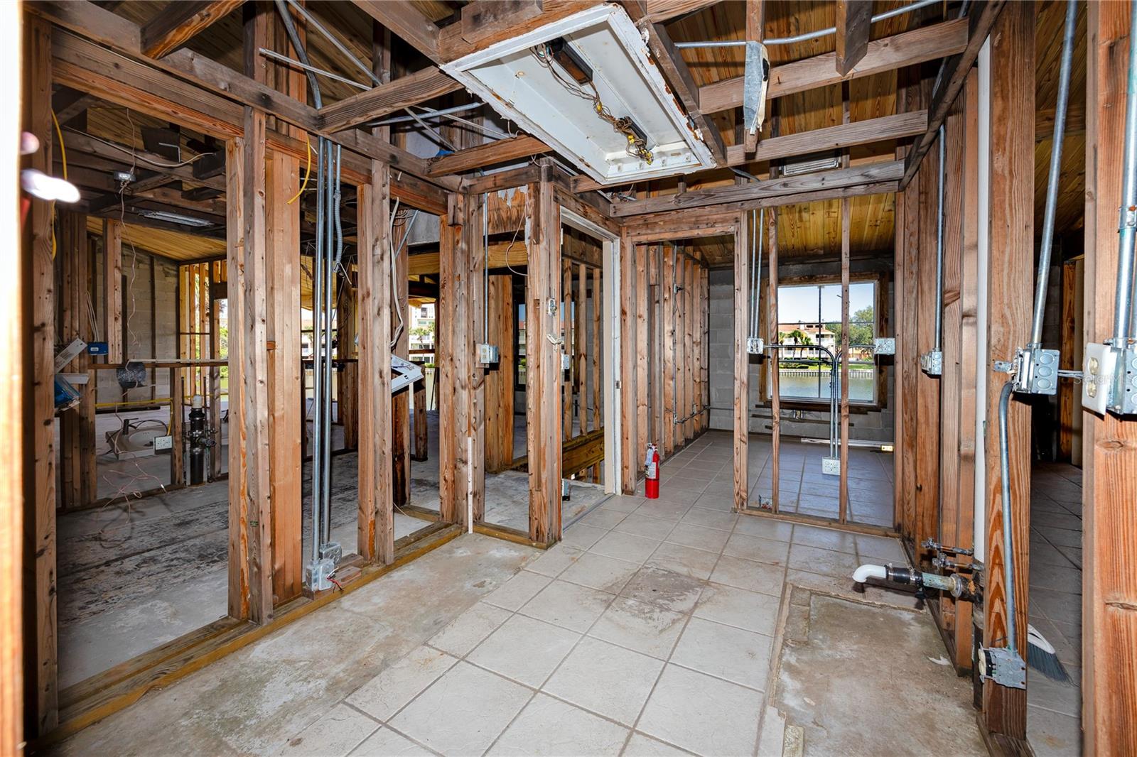 Image 10 of 54 For 556 Plaza Seville Court 106