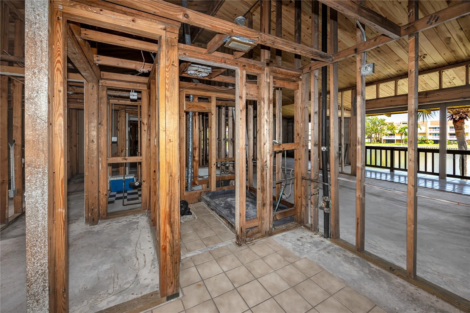 Image 30 of 54 For 556 Plaza Seville Court 106