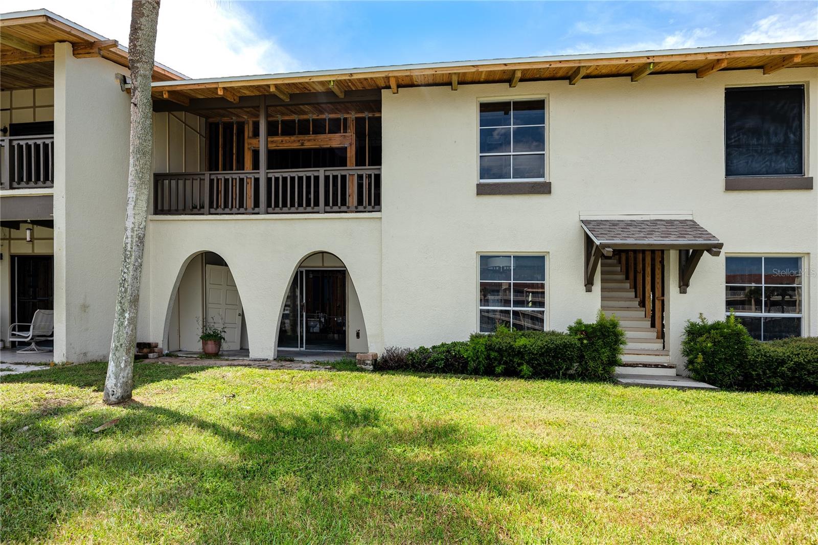 Image 33 of 54 For 556 Plaza Seville Court 106