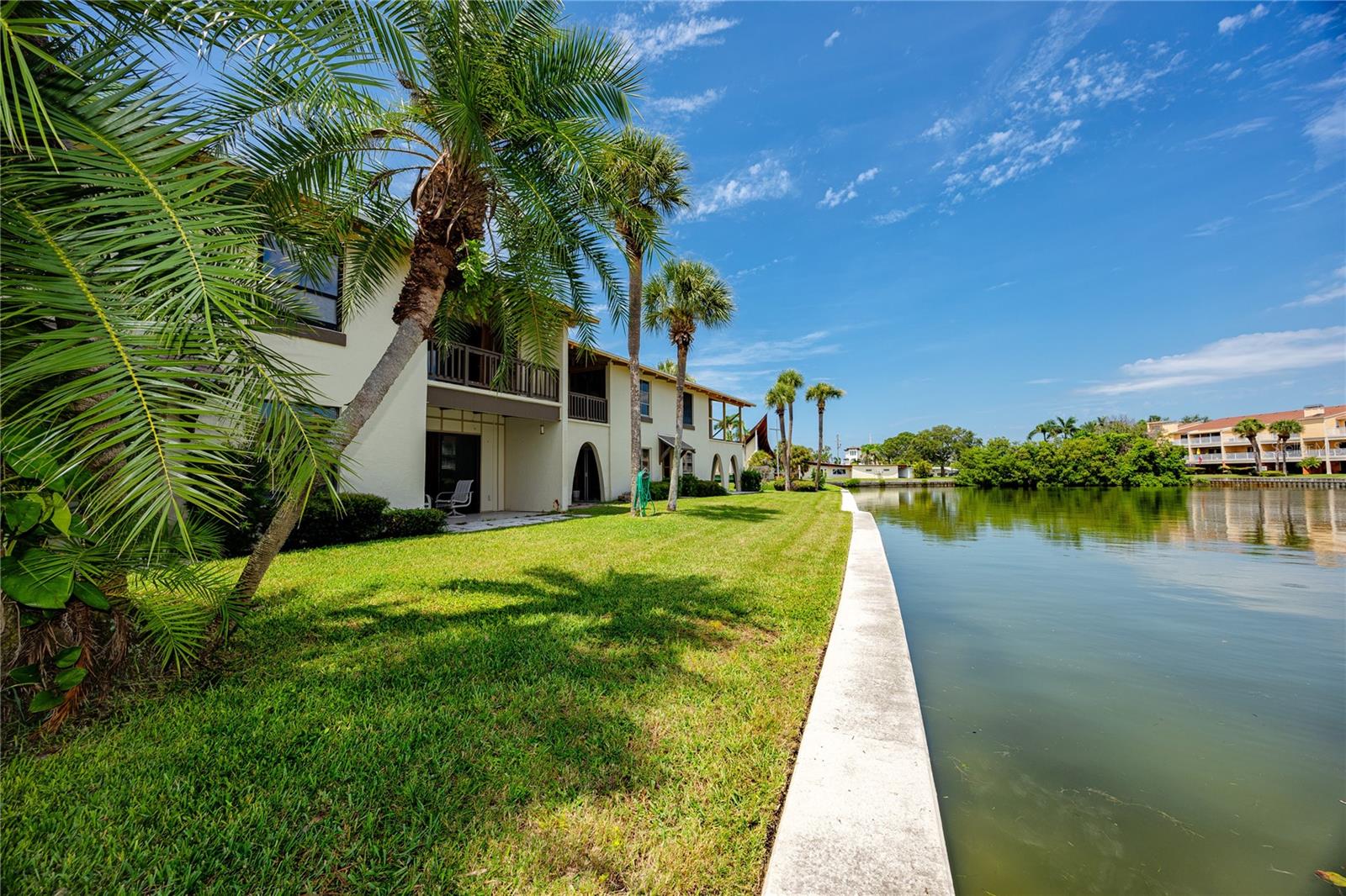 Image 34 of 54 For 556 Plaza Seville Court 106