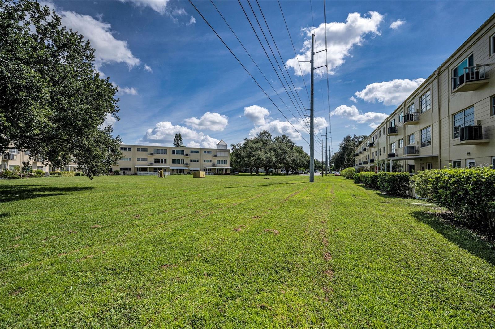 Image 21 of 56 For 2226 Switzerland Way 52