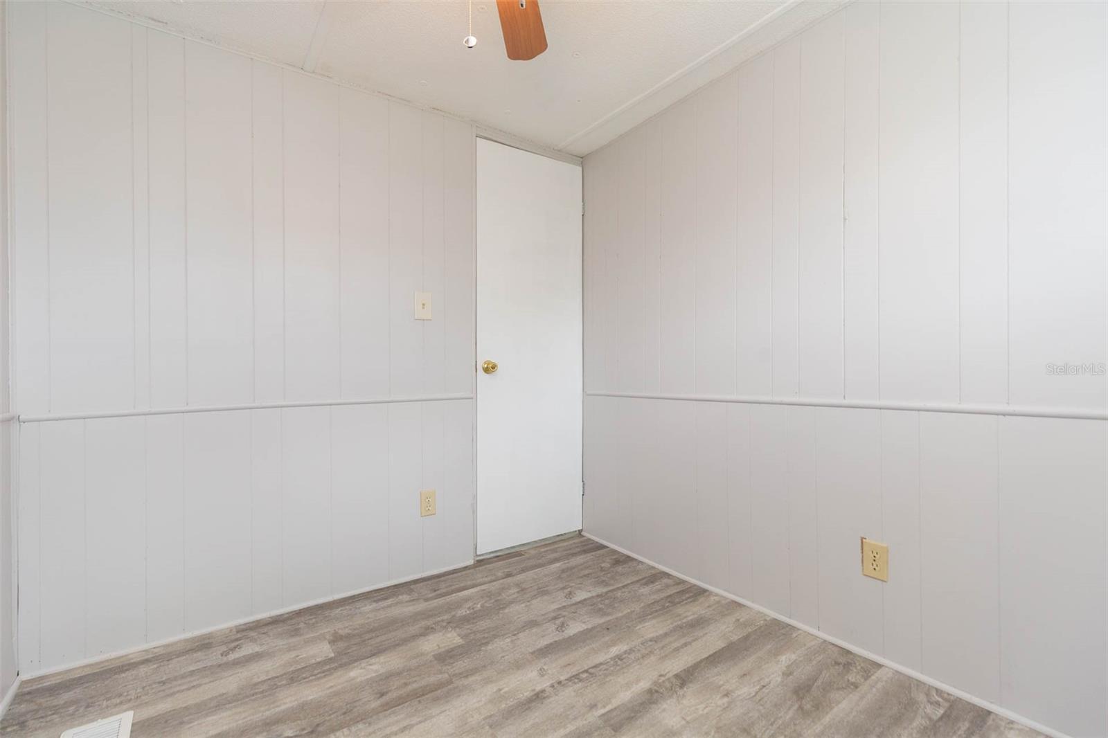 Image 14 of 25 For 6610 Avocado Drive