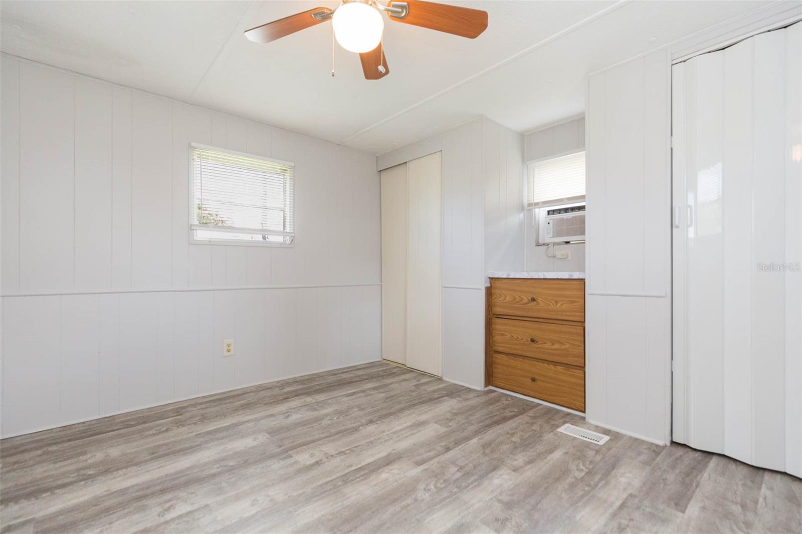 Image 17 of 25 For 6610 Avocado Drive