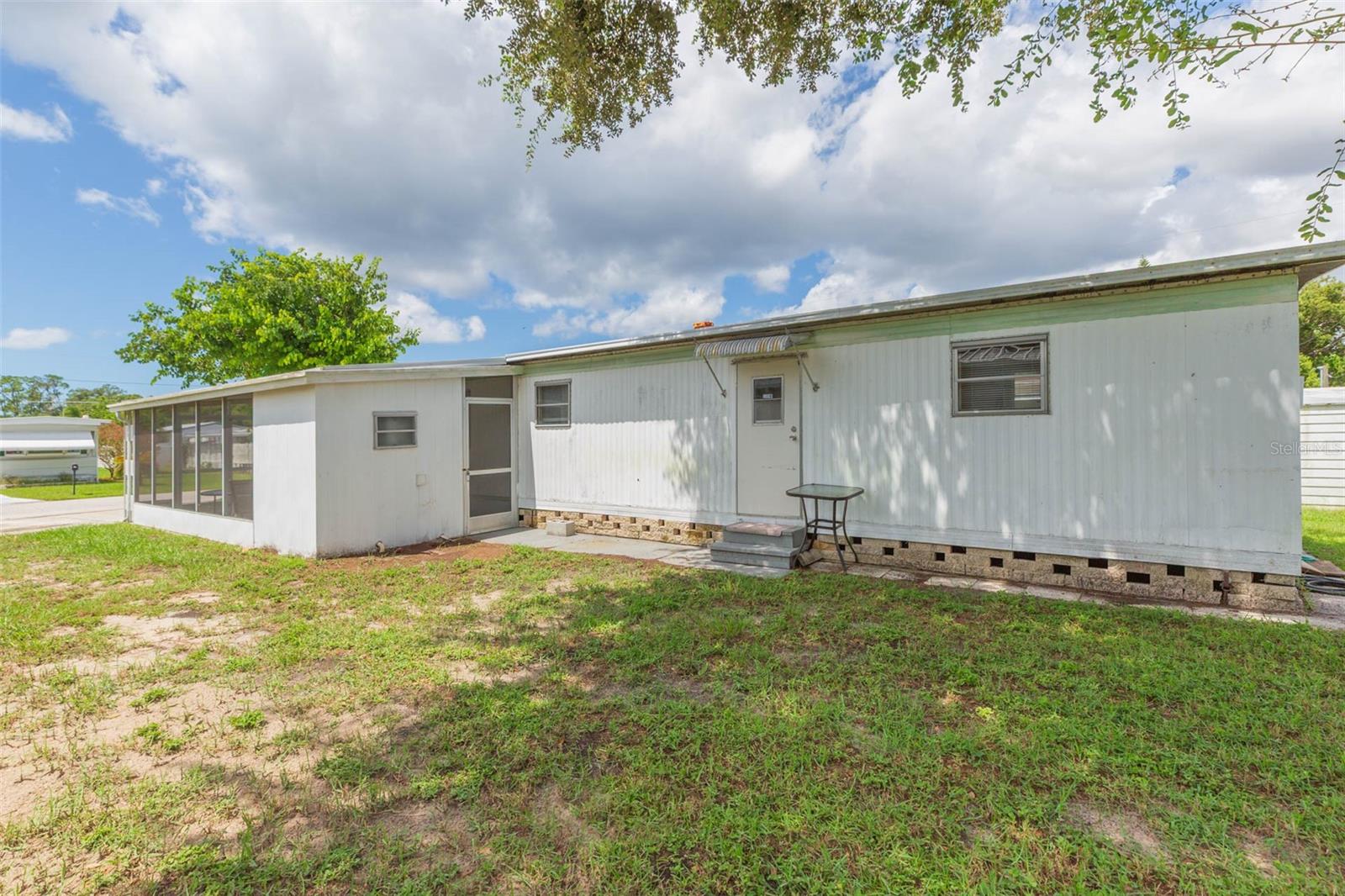 Image 23 of 25 For 6610 Avocado Drive