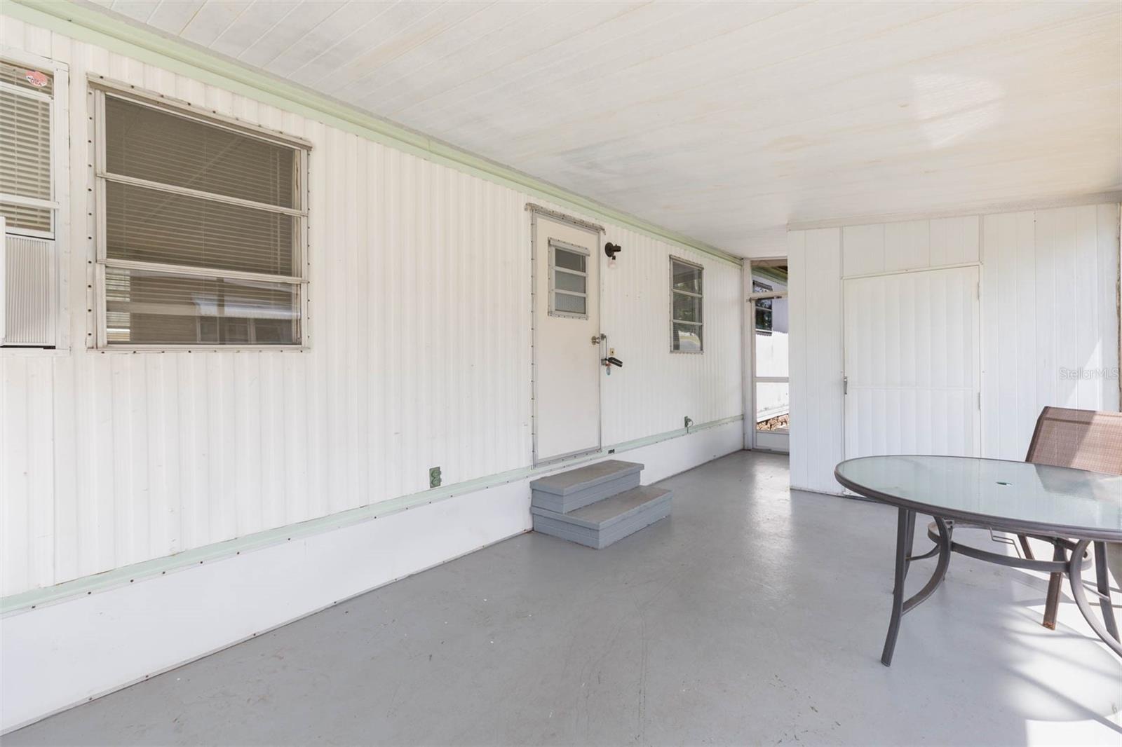Image 4 of 25 For 6610 Avocado Drive