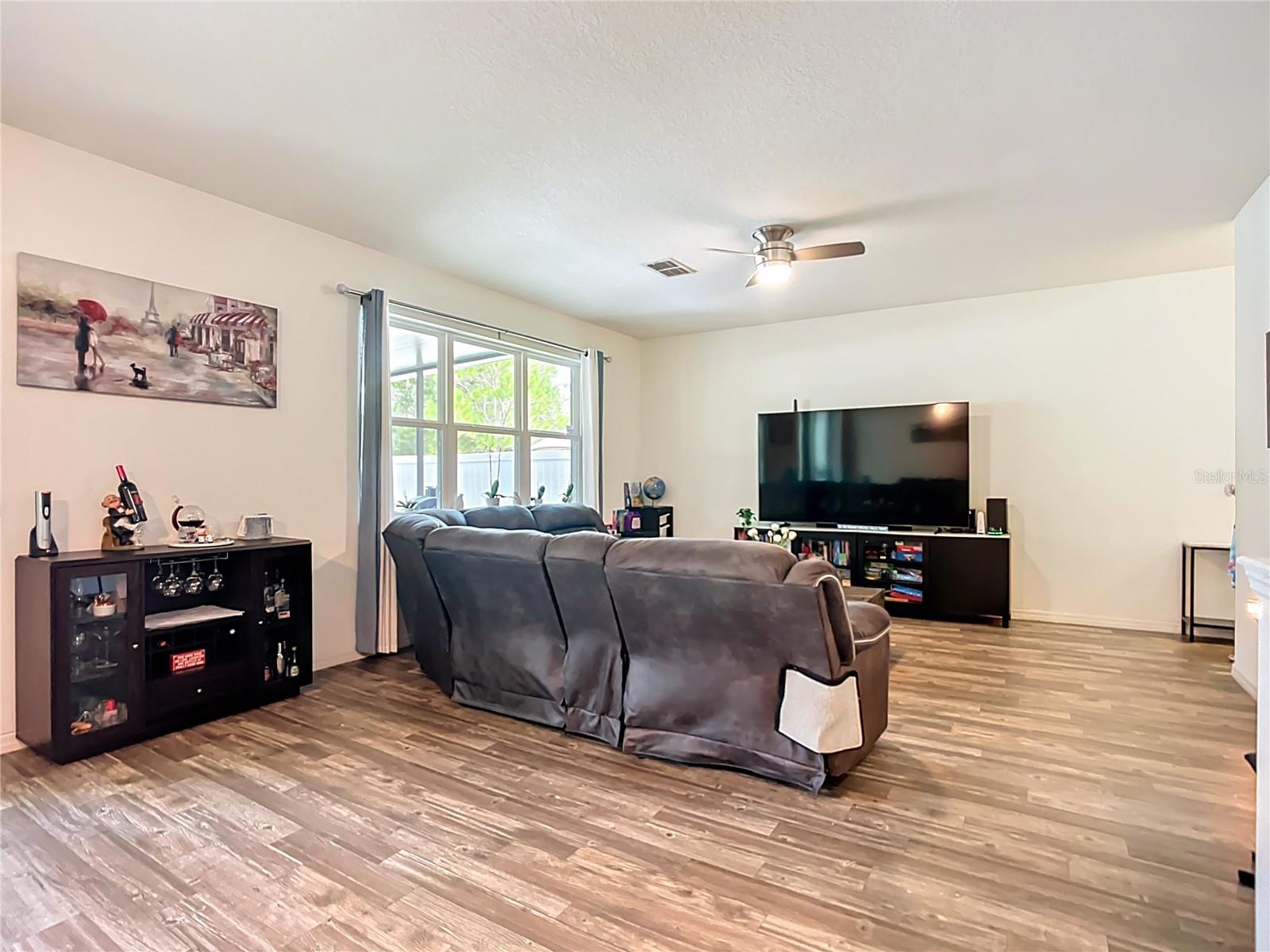 Image 12 of 45 For 10703 Southern Forest Drive