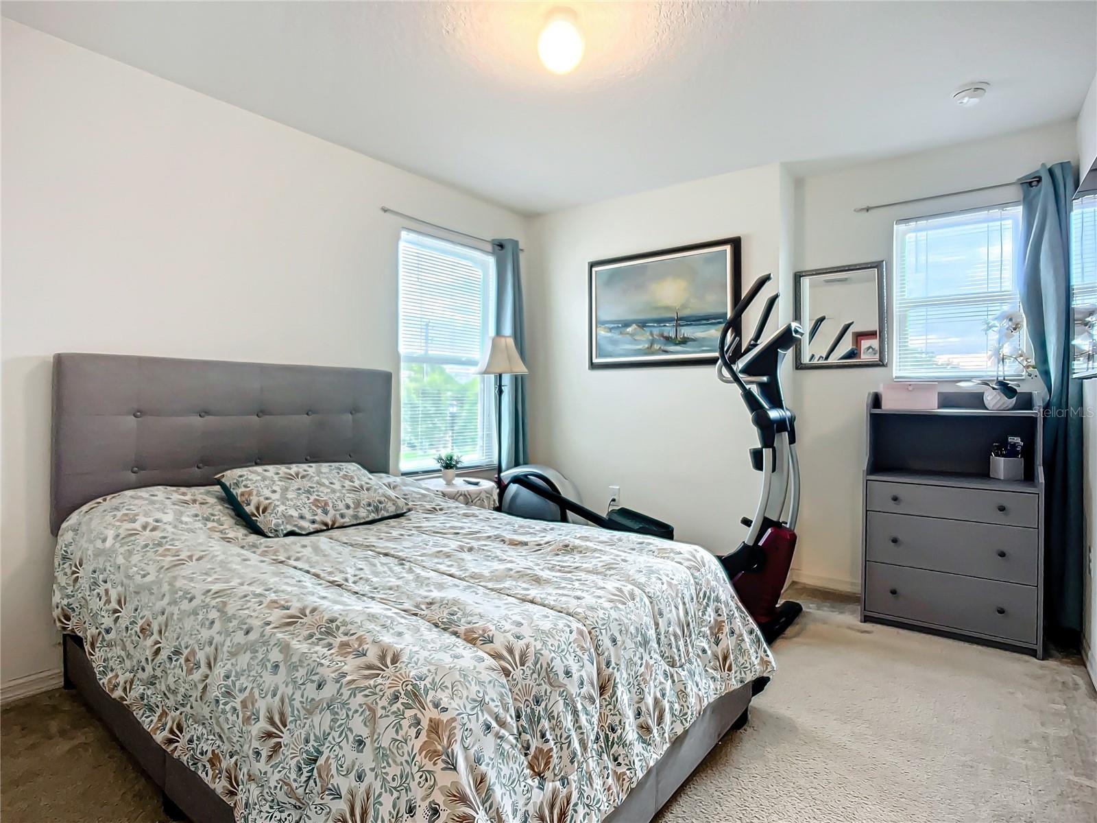 Image 31 of 45 For 10703 Southern Forest Drive