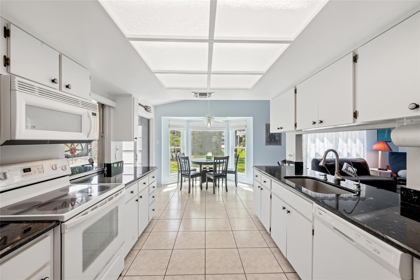 Image 23 of 50 For 3948 Tarpon Pointe Circle