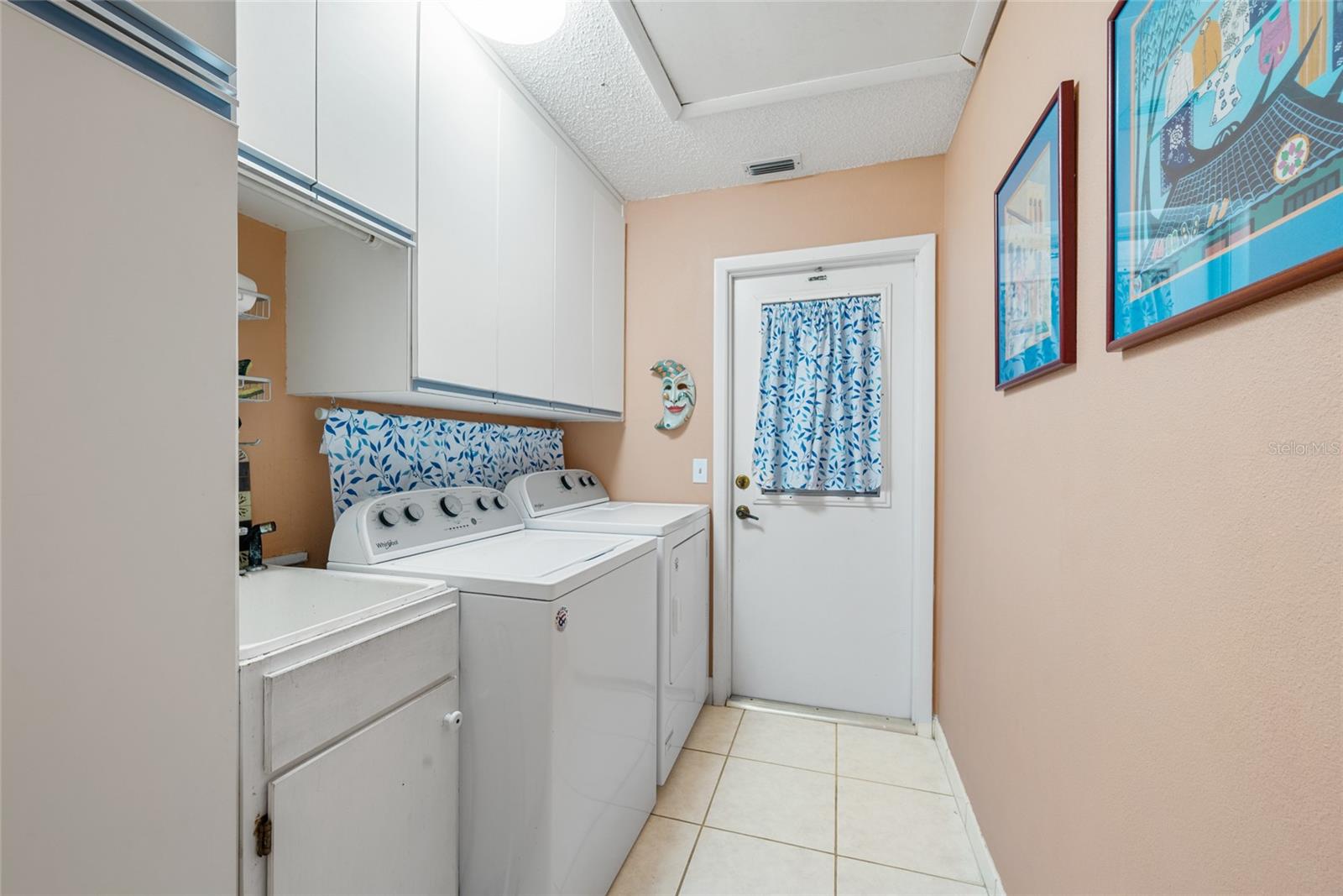 Image 33 of 50 For 3948 Tarpon Pointe Circle