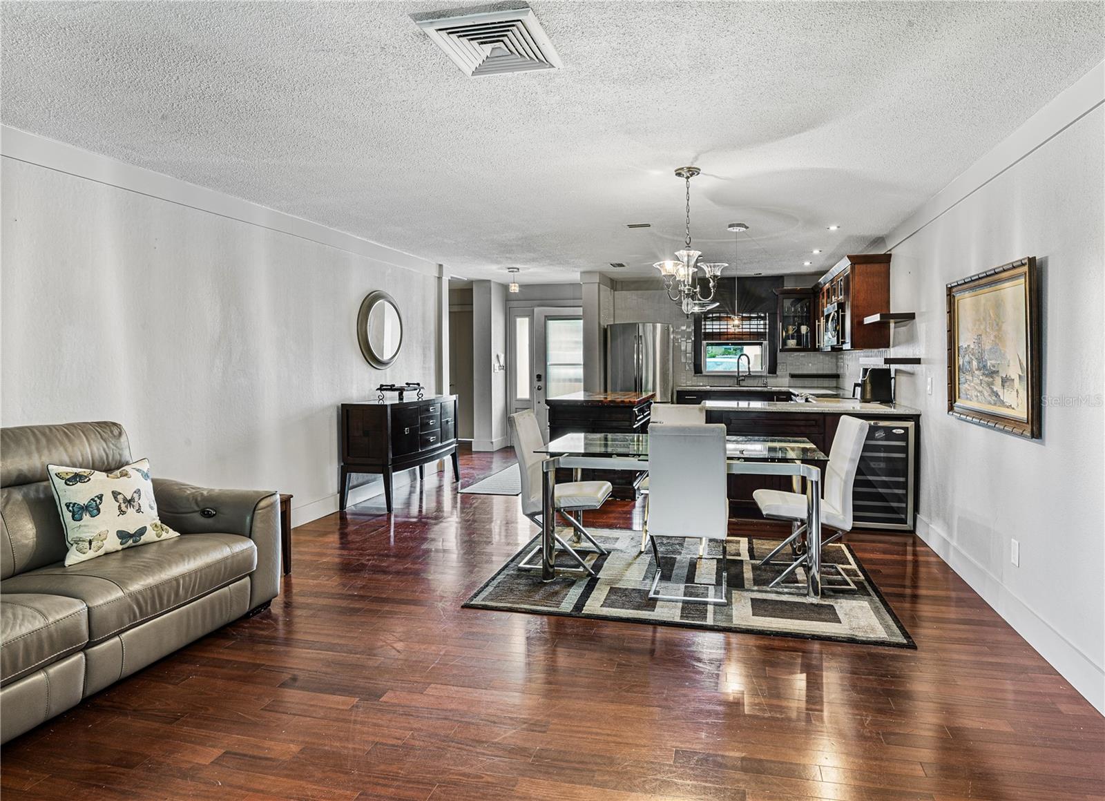 Image 7 of 20 For 610 Indian Rocks Road N 123